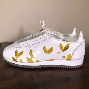 nike cortez gold leaf